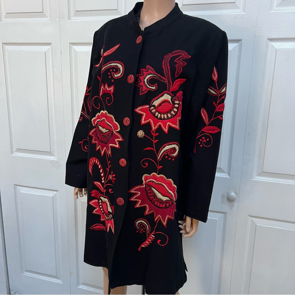 Indigo Moon Black Coat with Red Embroidery Women’s Size 1X New